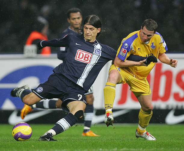 埃切韦里更 埃切韦里更