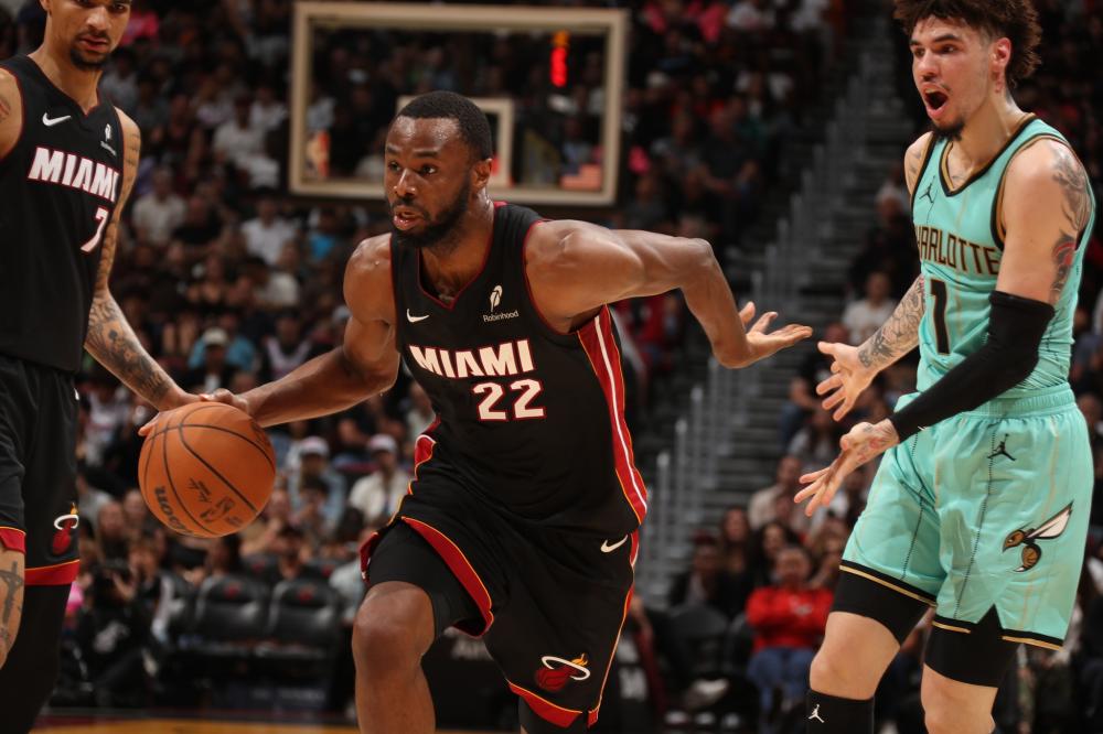 你需要我帮 你需要我帮